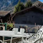 By Capricorn No Parking Vakantiehuis Gsteigwiler