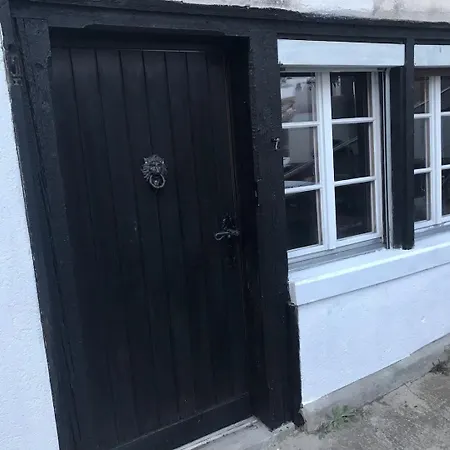 Studio By Apartments Capricorn No Parking *