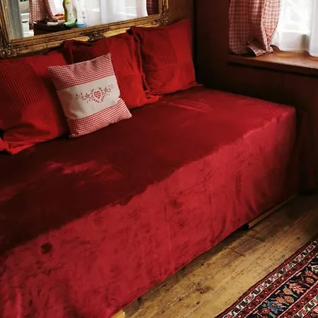 Studio By Apartments Capricorn No Parking * Gsteigwiler